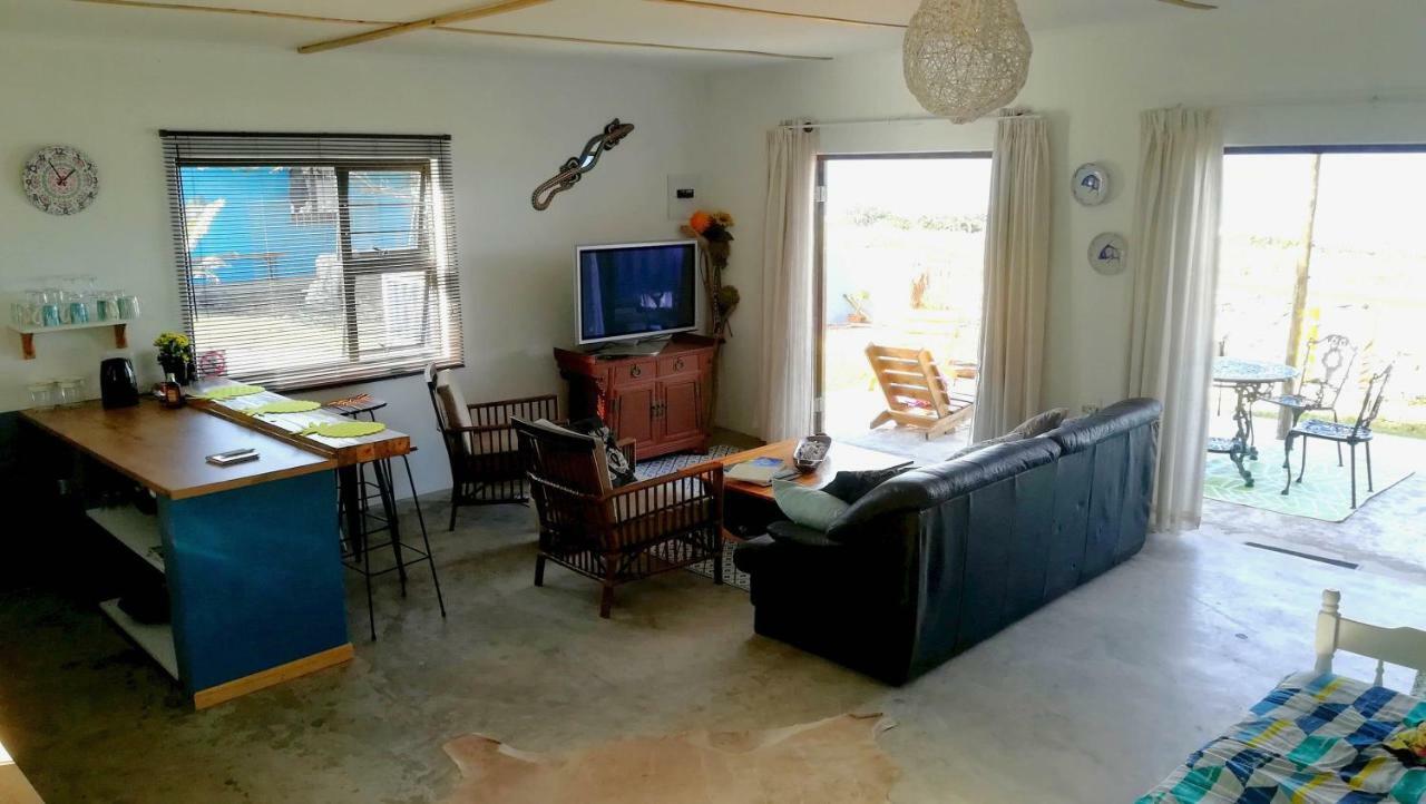 Blue Space Beach House Port Shepstone Ngoại thất bức ảnh