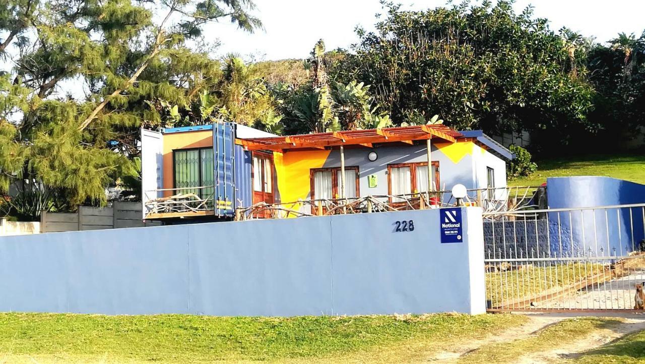Blue Space Beach House Port Shepstone Ngoại thất bức ảnh